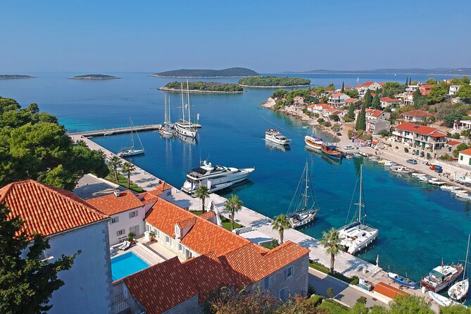 Islands Brač, Šolta & Blue lagoon - Private speedboat tour - What you get on the boat