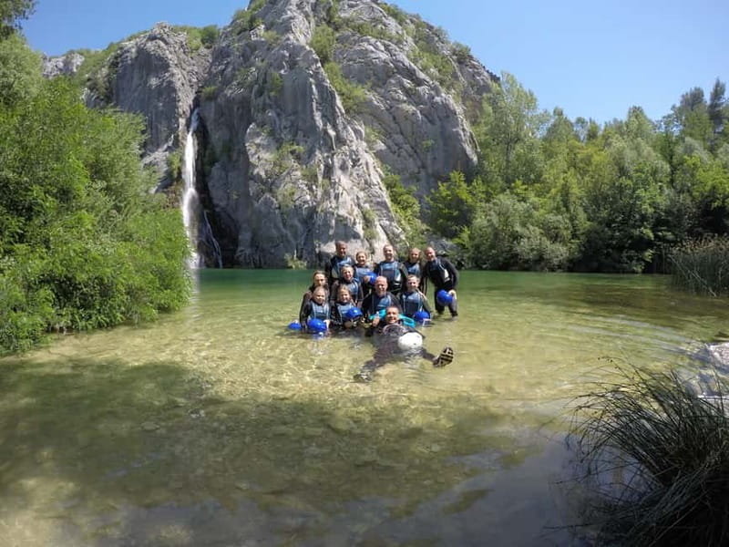 Iz Omisa/Zadvarija: Extremni Canyoning na rijeci Cetini - Key points at a glance