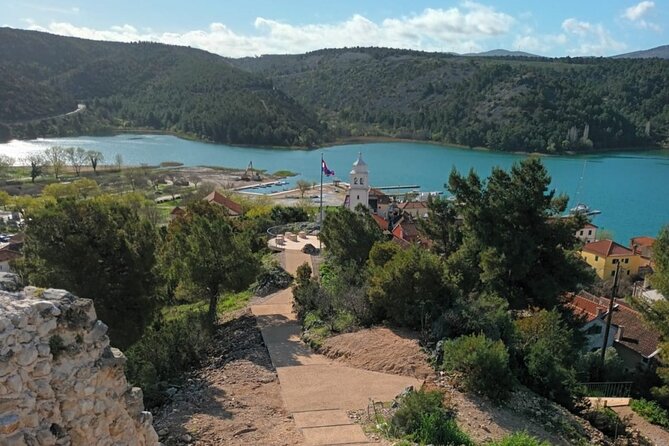 Krka Waterfalls, Lake Cruise & Skradin - Cruising Lake Skradin toward the old town