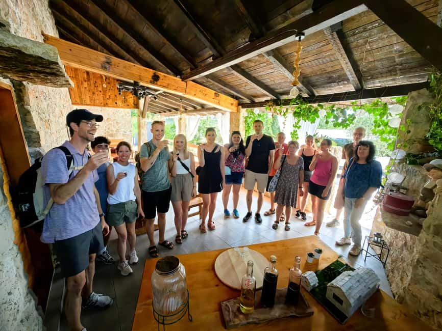 Krka waterfalls tour with lunch from Split - A local lunch instead of a standard bus-stop meal