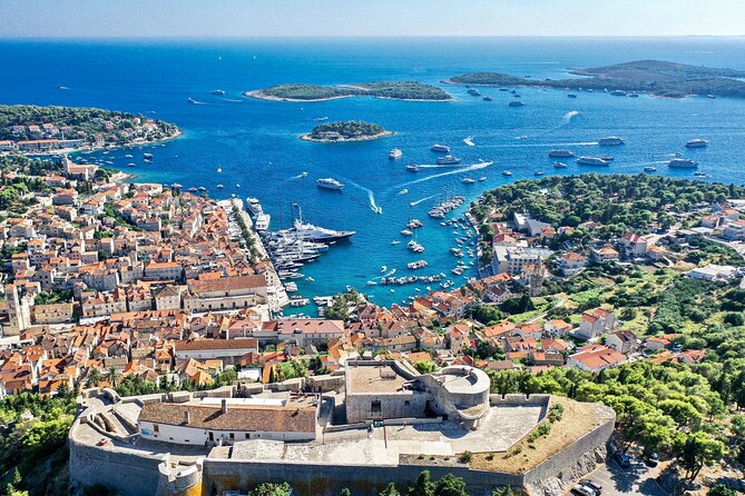 Luxury Blue Cave & Five Islands Tour from Split - Stiniva Bay and its narrow entrance