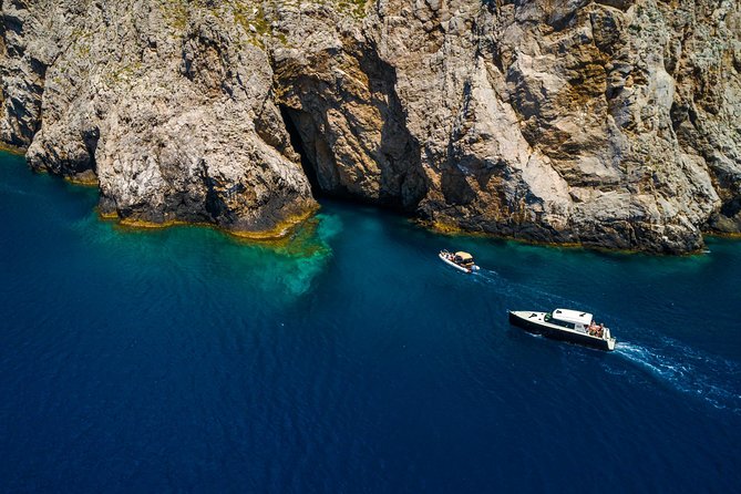 Luxury Boat - Blue Cave From Split Island-Hopping Full-Day Cruise, Hvar, Vis - How the day handles bad weather