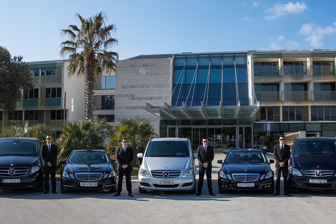 Luxury private transfer: Split Town to Split airport - Mercedes E-Class or V-Class comfort