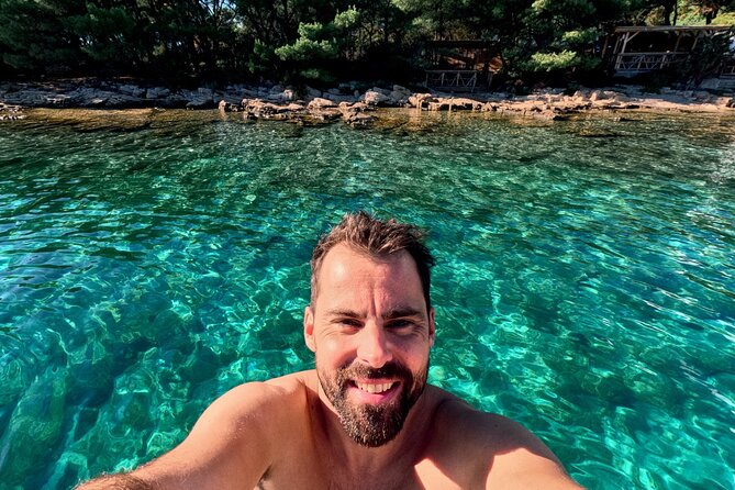 Makarska: 3-Island Speedboat Tour with Cave and Blue Lagoon - Who should book this speedboat trip?