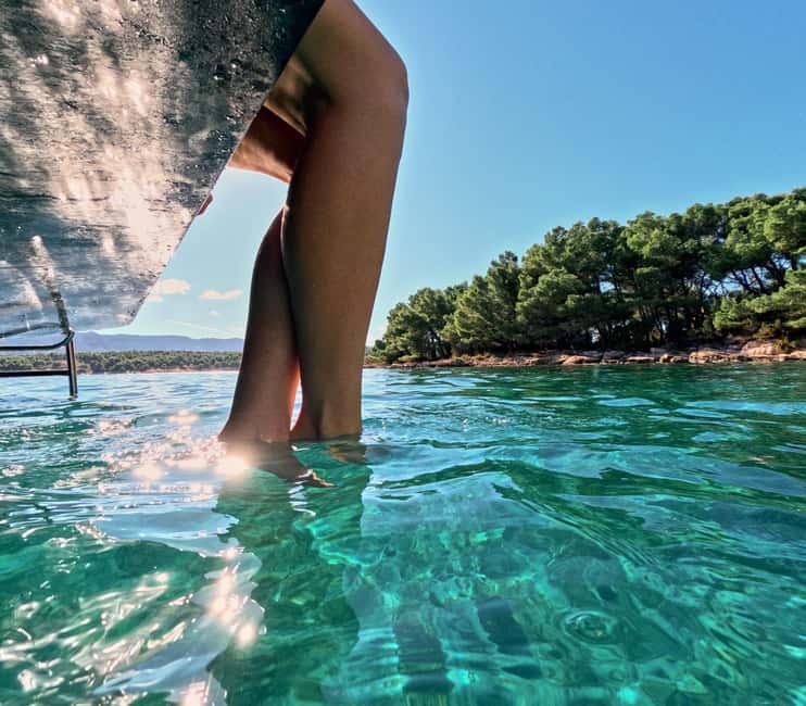 Makarska: Golden Horn Beach & Secluded Bays Speedboat Tour - The second bay near Selca