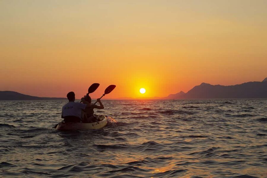 Makarska: Guided Sea Kayaking Tour with Snorkeling Stop - The paddle to St. Peter lighthouse