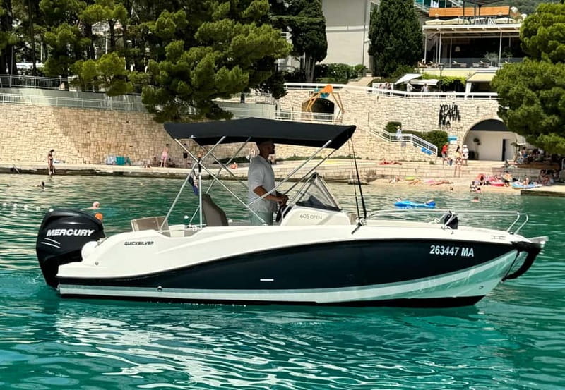 Makarska: Sunset private boat tour from Makarska - Practical details that affect your evening