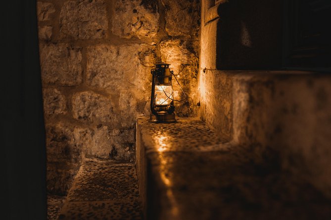 Nocturnal Tours Trogir & Split - Soul of the Old Split Tour - The Grgur Ninski statue and a Croatian sculptor