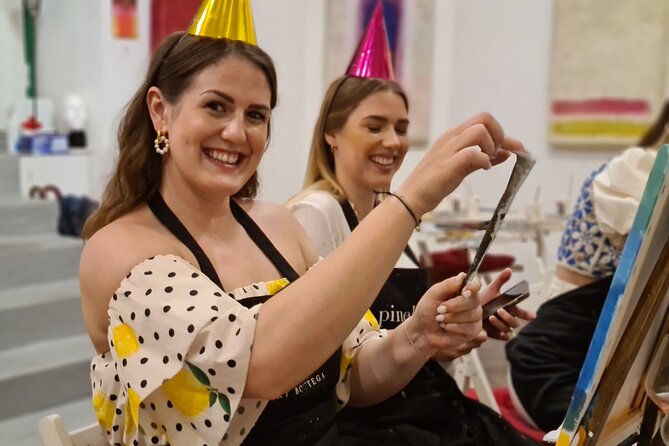 Painting party at Art Bottega - Paint & Wine Studio in Split - Following the painting step by step