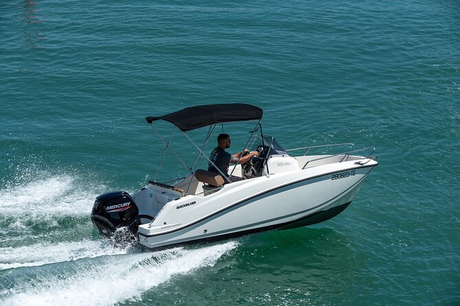 Private boat tour-custom itinerary from Split and Trogir - The skipper can make or break the day