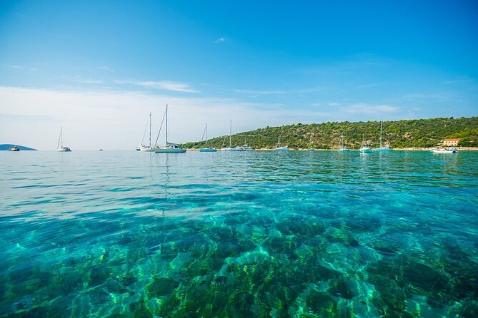 Private boat tour for small groups to Blue Lagoon and Solta Island - Why this private boat day works