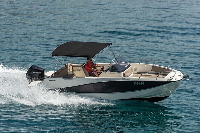 Private Boat Tour to Brac and Solta islands: Non-Touristy Itinerary - The skipper makes the difference