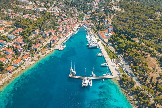 Private Boat tour to the Blue Lagoon & Solta - Swim, Snorkel, Tan and Relax! - Necujam and the shipwreck snorkeling stop