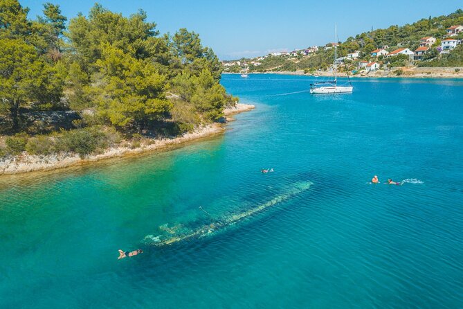 Private Boat tour to the Blue Lagoon & Solta - Swim, Snorkel, Tan and Relax! - Who will enjoy this boat trip most
