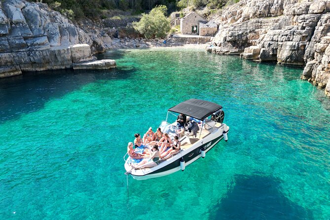 Private Boat Tour within Croatia - Pakleni Islands for a choice of swimming spots
