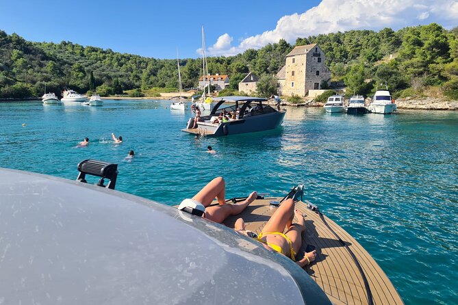 Private Customised Boat Tour With Speed Boat - Maslinica on Šolta for lunch