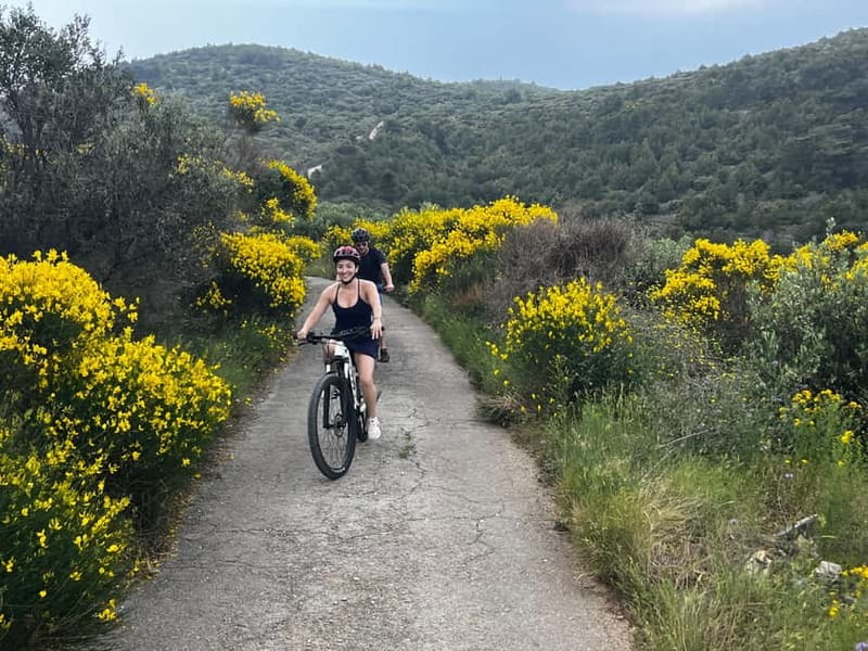 Private Hvar Island E-Bike Tour - Key points at a glance