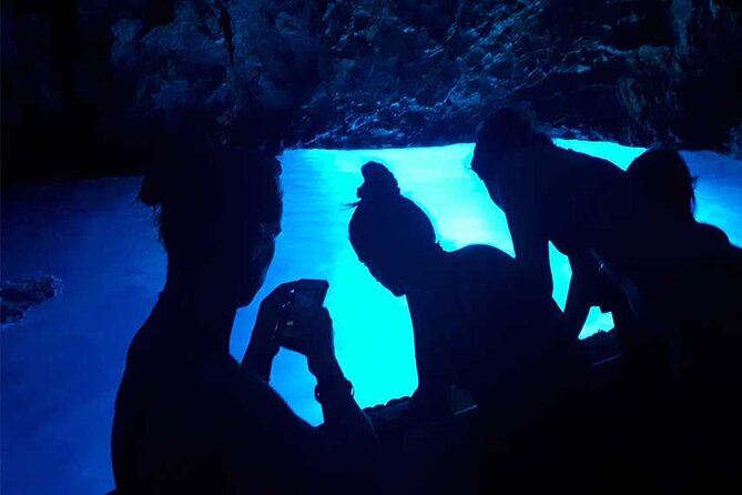Private speedboat tour to Blue Cave and visit Island Hvar - Who will enjoy this day most