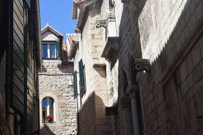 Private Split City Walking Tour - Spanish Guide - Why an early start may be worth it