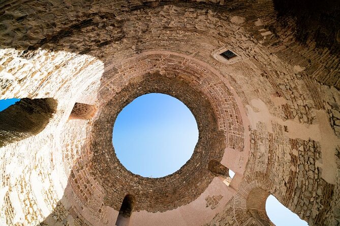 Private Split: Visit Diocletian Palace & Taste Food at the Market - Timing, meeting point, and practical details