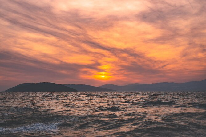 Private Sunset Tour from Split + Bottle of Wine Included - Music, wine, and the skipper’s style