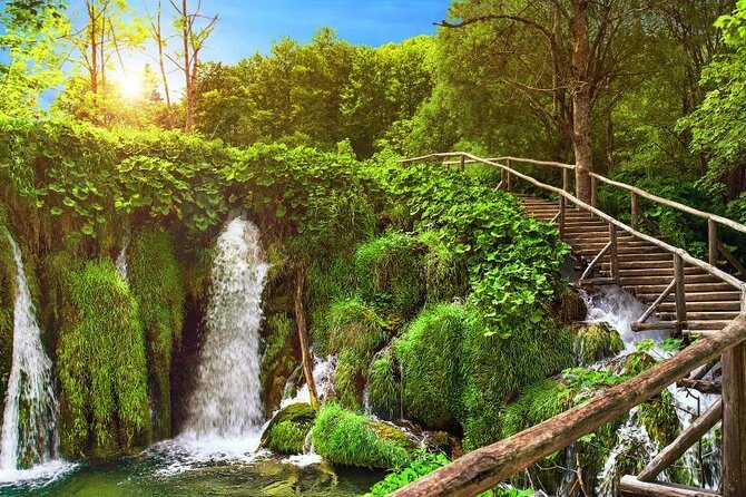 Private Transfers to Krka Waterfalls & Game of Thrones Castle - Who Will Enjoy This Setup Most