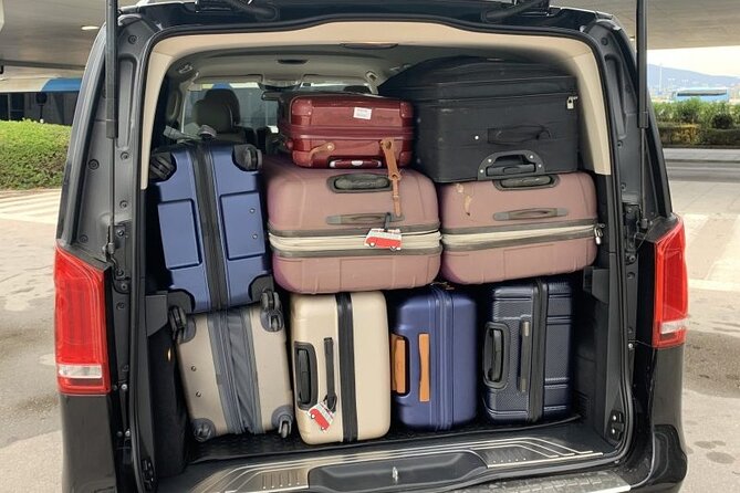 Private Transport from/to Croatia Hotel, Ports and Split Airport - The final approach to your destination