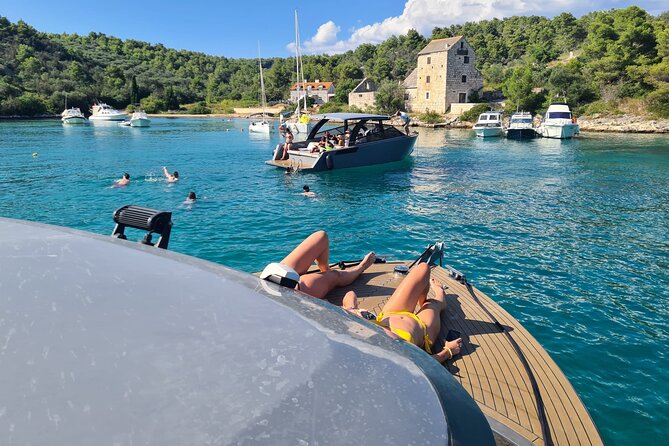 Private VIP Blue Lagoon and 3 Islands Tour - Maslinica pairs a marina with lunch