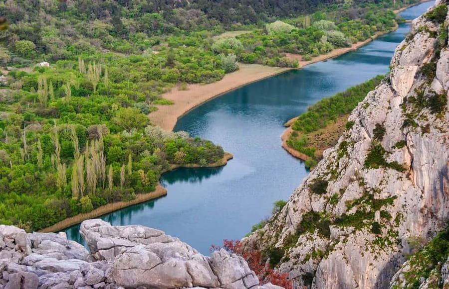 Rafting on Cetina river from Split - Getting ready beside the river