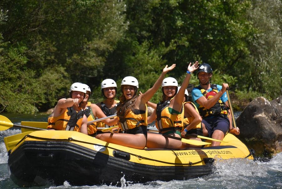 Rafting on the Cetina river - Two and a half hours on the Cetina