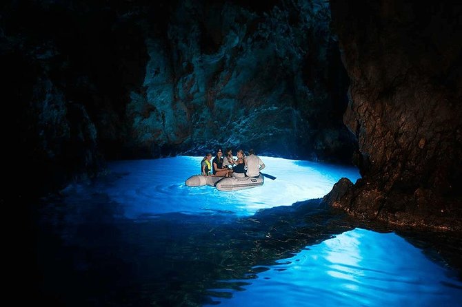 Rent a Speed Boat from Split – Discover Hidden Beaches & Islands - Pakleni Islands and the Blue Cave question