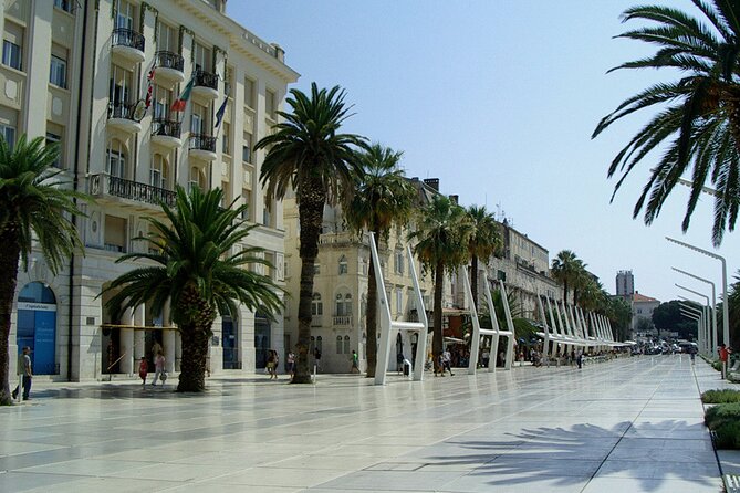 Sightseeing Split's Roman Ruins: A Self-Guided Audio Tour - How the VoiceMap format works