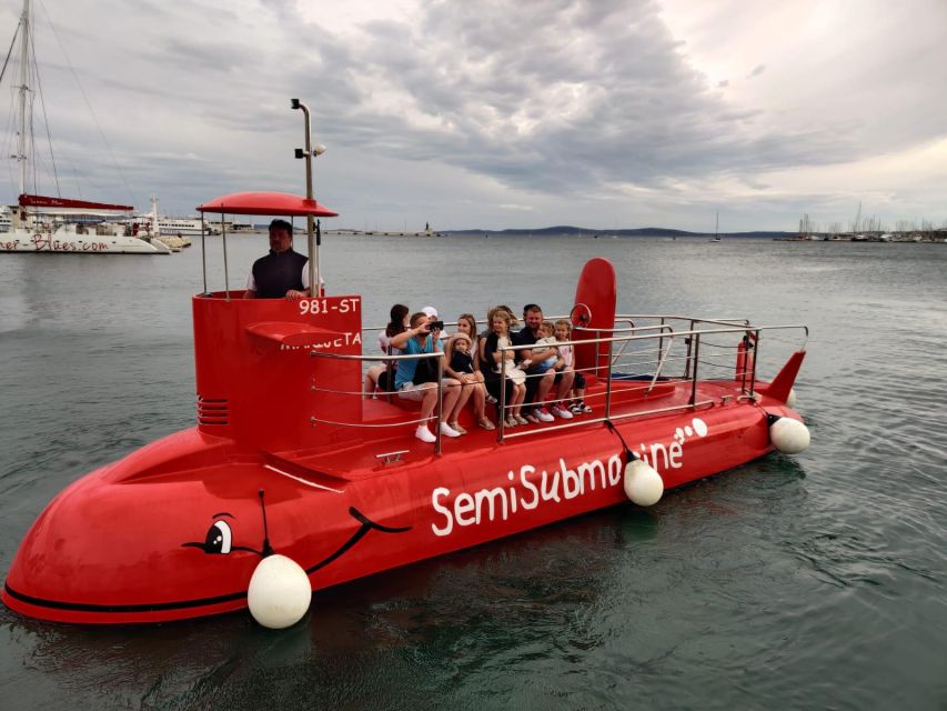 Split: 45-minute Semi-Submersible Submarine Trip - The lower cabin and its underwater windows