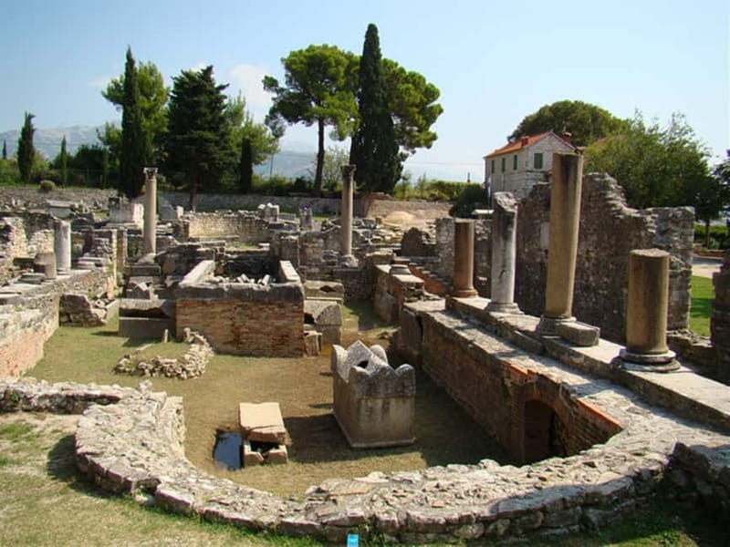 Split and Salona Cultural Heritage Day Tour from Trogir - Free time for lunch and shopping
