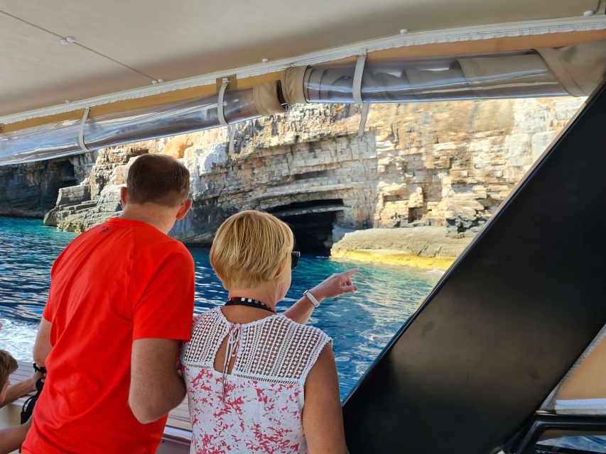 Split: Bisevo, Vis, and Hvar Boat Tour with Snorkel Stops - Cruising past the Pakleni islands