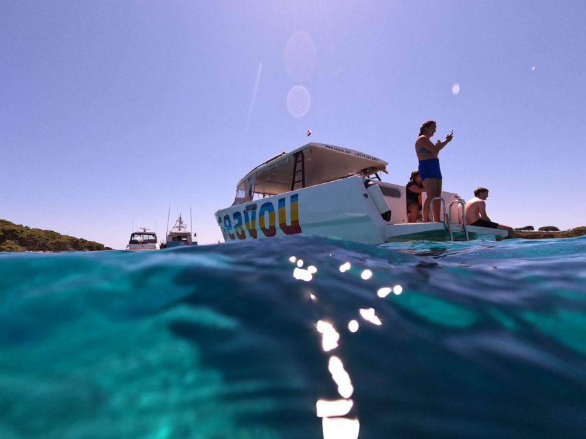 Split: Bisevo, Vis, and Hvar Boat Tour with Snorkel Stops - How weather can change the day