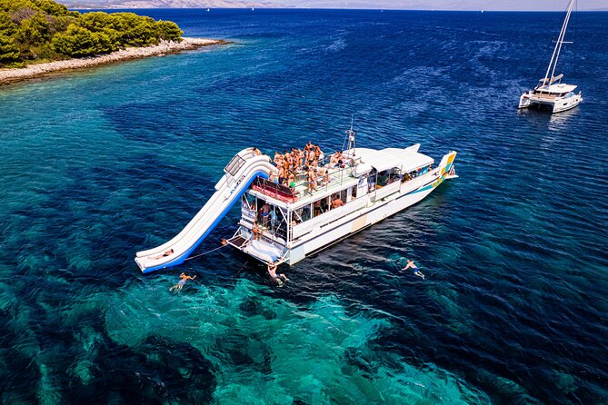 Split: Blue Lagoon, 3 Island Boat Tour & Mediterranean Lunch - Music, drinks, and the social mood
