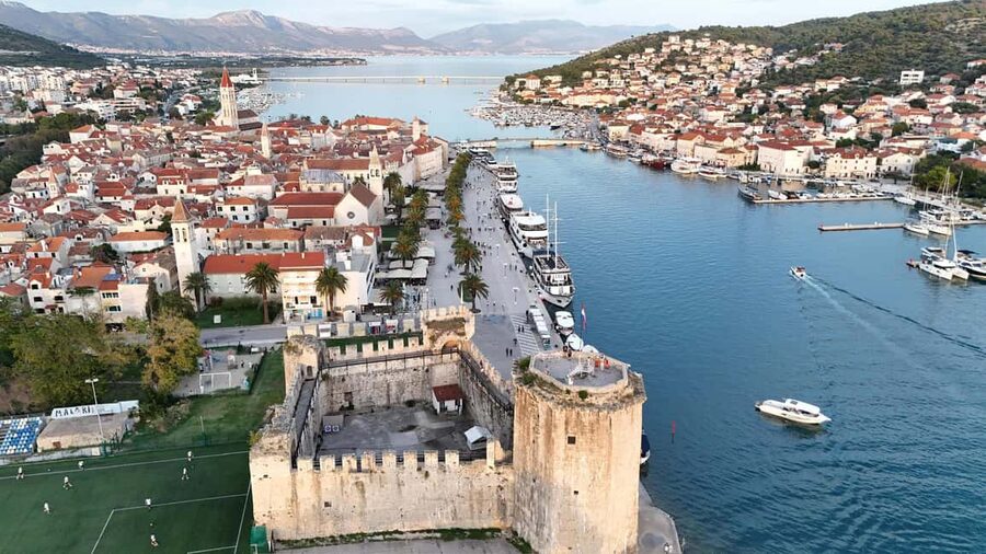 Split: Blue Lagoon & 3 Island Cruise with Wine & Snorkeling - Who should book this Split boat trip?