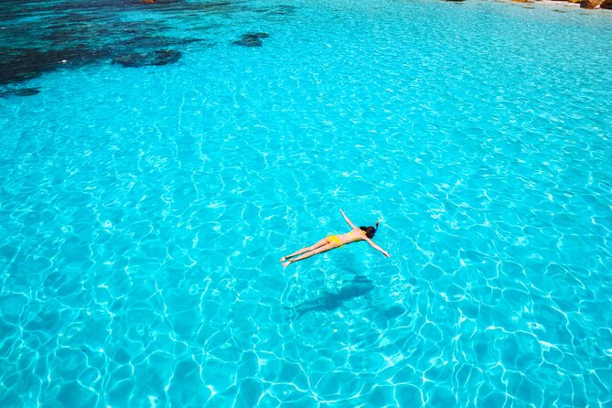 Split: Blue Lagoon & 3 Islands Speedboat Tour - Small group - What the crew adds to the experience