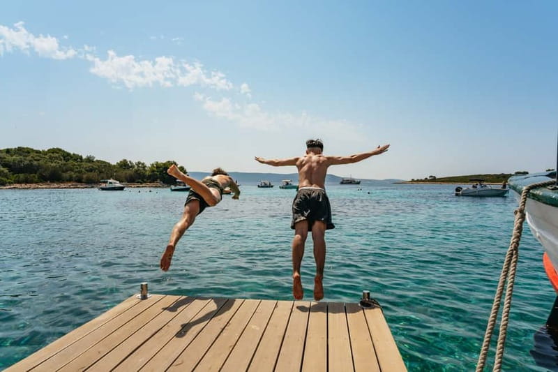 Split: Blue Lagoon & 3 Islands Speedboat Tour - Trogir gives you stone lanes and a tight one-hour clock