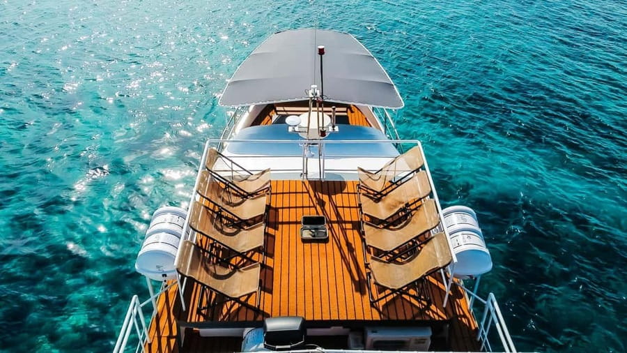 Split: Blue Lagoon and 3 Island Cruise with Food and Drinks - Food, drinks, music, and the feel on board