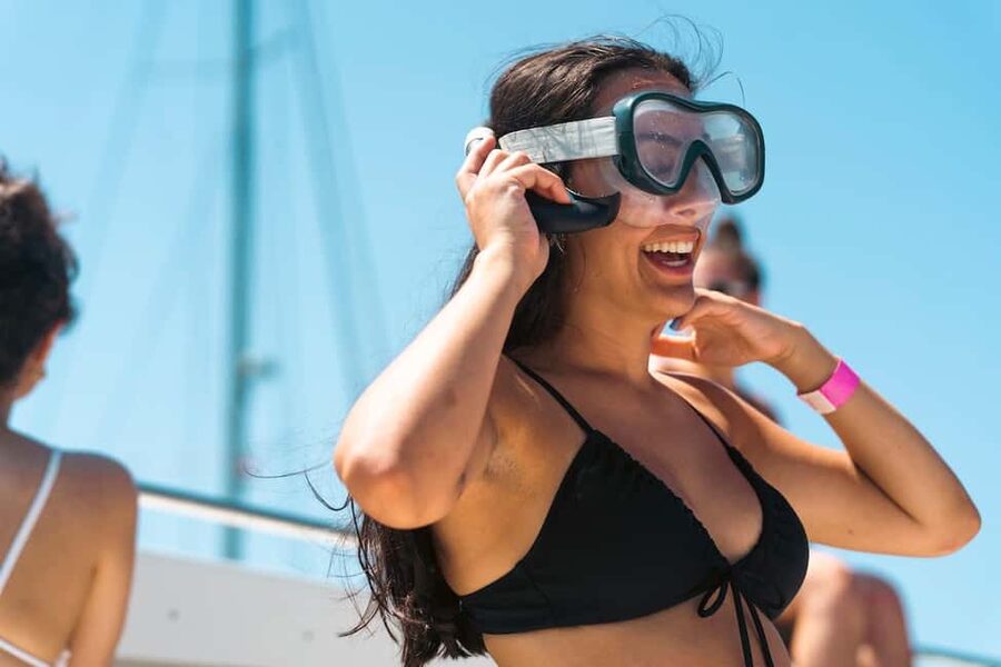 Split: Blue Lagoon and 3 Islands Speedboat Tour - One hour in the Blue Lagoon