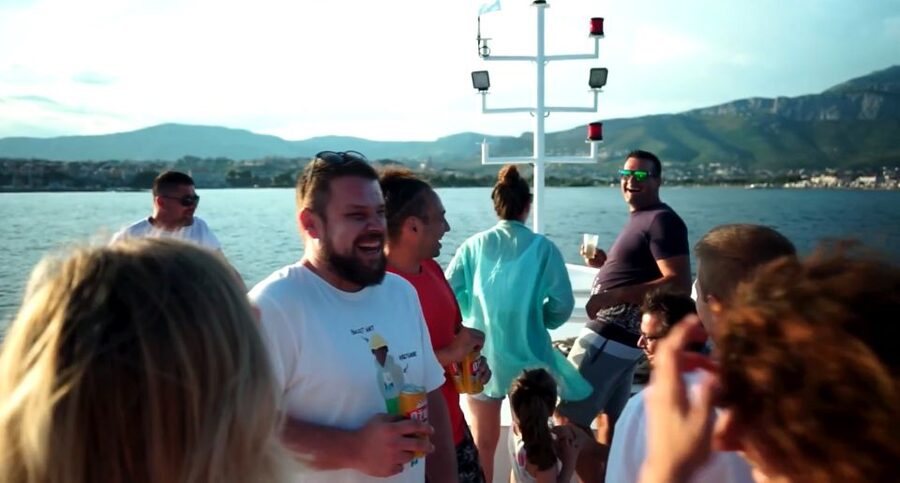 Split: Blue Lagoon and Šolta Boat Tour with Lunch and Drinks - Swimming Requirements and Sun Planning