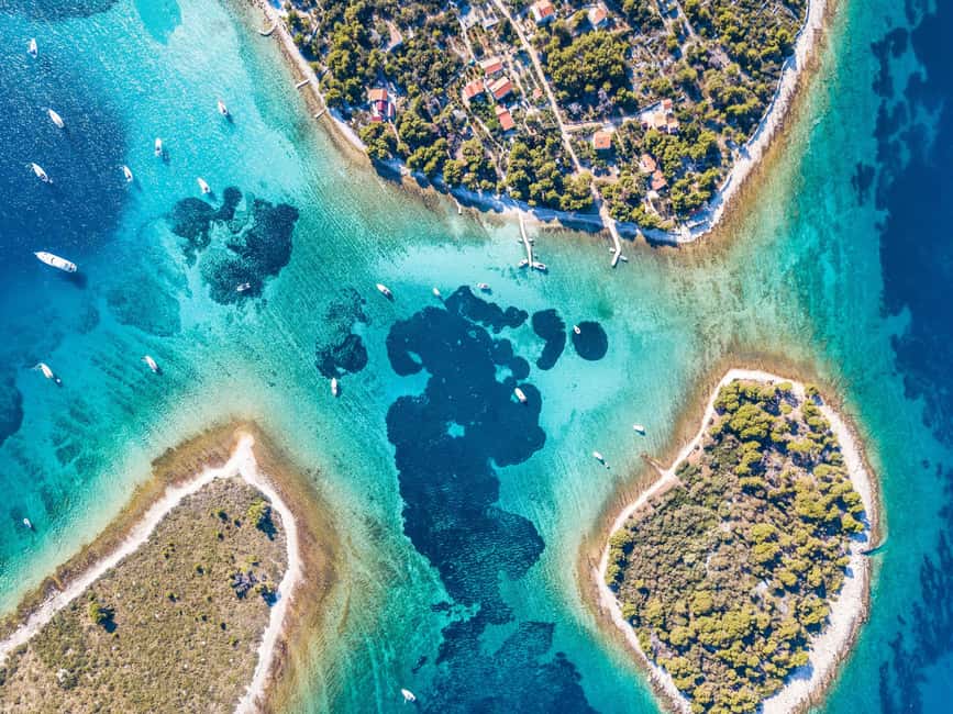 Split: Blue Lagoon and Šolta Boat Tour with Lunch and Drinks - Weather, Crowds, and Route Changes