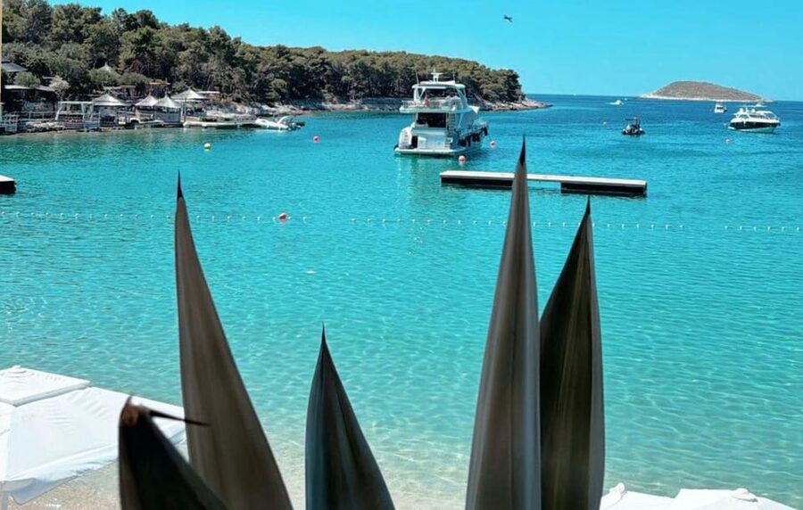 Split: Blue Lagoon, Hvar and 5 Islands Small Group Boat Tour - Hvar Town gives you 90 minutes