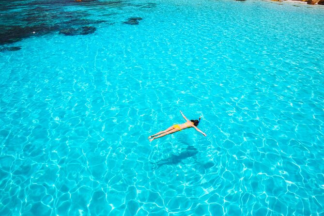 Split: Blue Lagoon, Hvar, Brač, 6 Islands Boat Tour - Small Group - Maslinica on Šolta: the quietest village stop