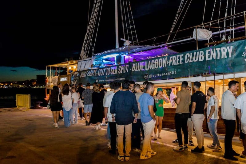 Split: Boat Crawl with Nightclub Access, Shots, & Boat Party - What the night boat adds to a standard bar crawl
