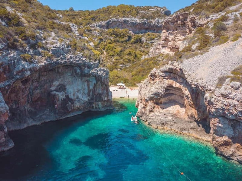 Split: Boat Tour to Blue Cave, Vis, Blue Lagoon, Hvar, Brač - Who should book this day on the water?
