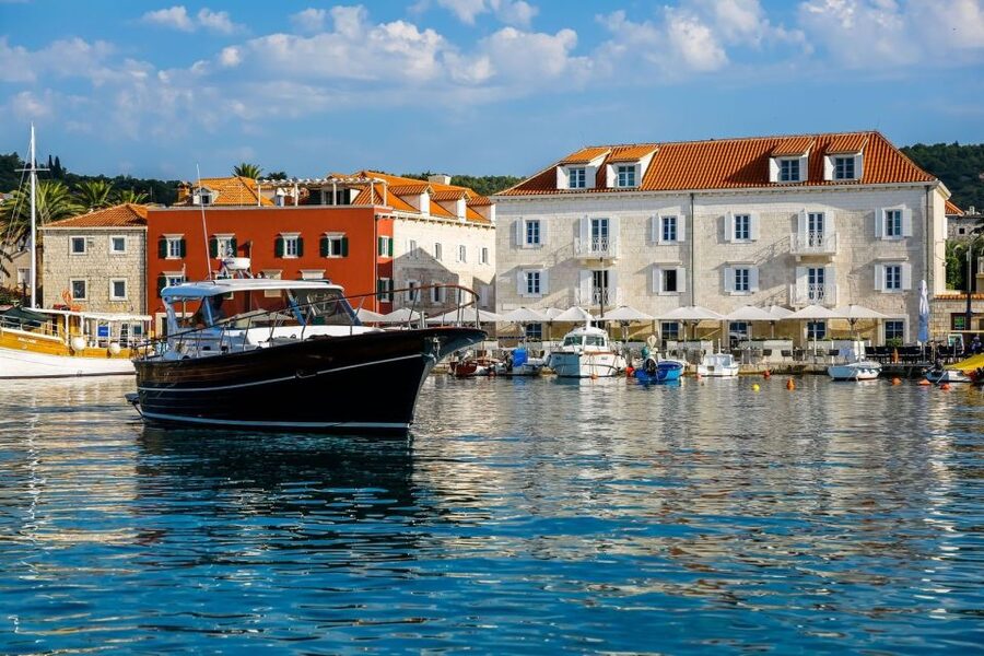 Split: Brac Island and Sutivan Village Sunset Boat Tour - Practical details that affect the evening