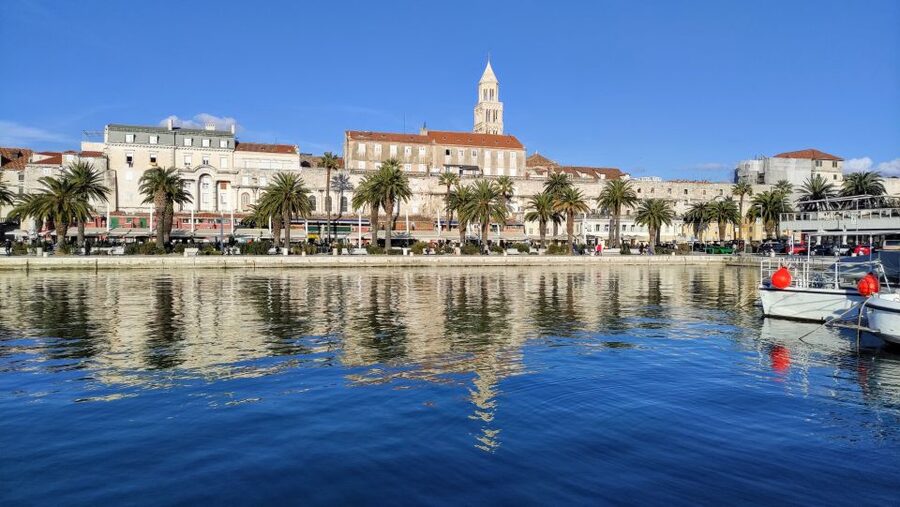 Split: city center private walking tour 2 h - Diocletian’s Palace and the cellars